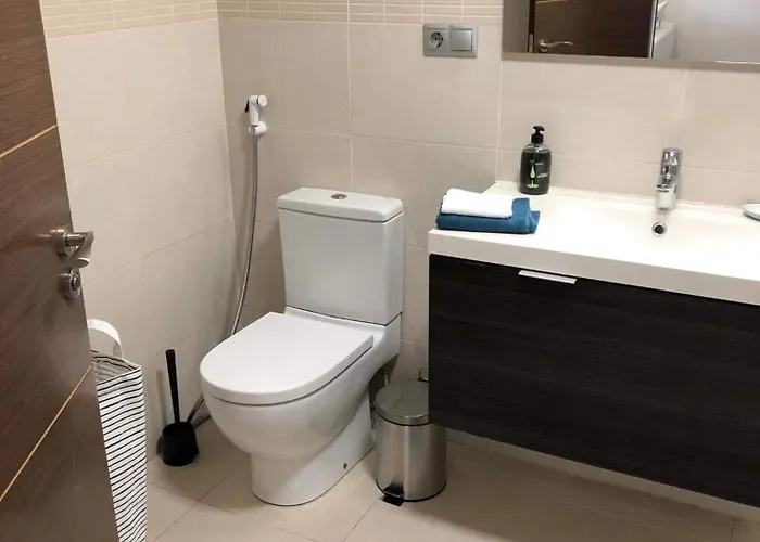 Rated Huge Sunny Terrace Heated Pool Parking Wifi Apartamento